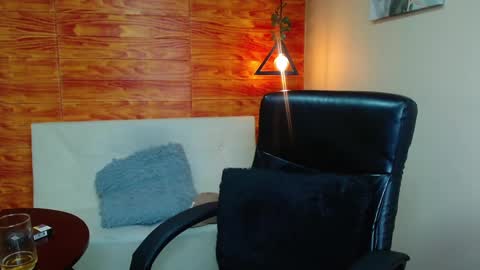 Bastian online show from December 2024 05:42:01 AM