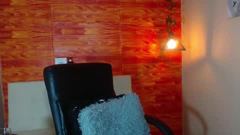 Bastian online show from March 2025 06:04:02 AM