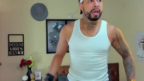 bastian_jones1 online show from February 2025 07:03:02 PM