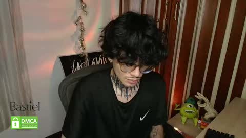 Bastiel online show from October 2025 02:52:01 AM