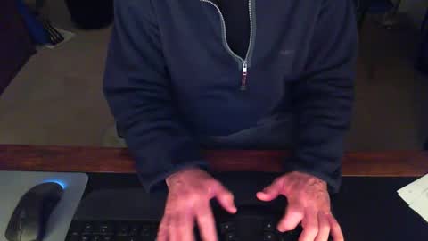 BateBro13 online show from January 2025 03:28:01 PM