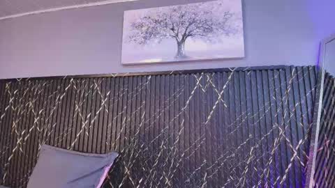    online show from October 2025 02:54:02 AM