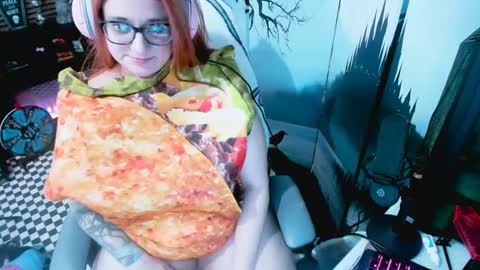 Snapshot of batstarial chatting on October 2025 05:16:02 AM Audrey online show from October 2025 05:16:02 AM