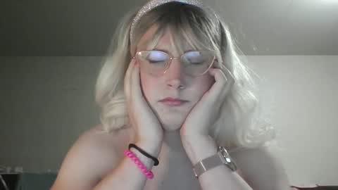 BjBambi online show from March 2026 05:19:02 PM