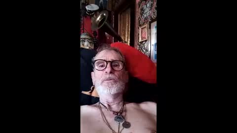 Snapshot of bazzasworld chatting on February 2026 07:13:01 AM Bazza online show from February 2026 07:13:01 AM