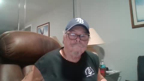 Snapshot of bbb1952 chatting on May 2026 03:53:02 PM Single Grandpa in Florida. Love to C2C and have Fun Privately online show from May 2026 03:53:02 PM