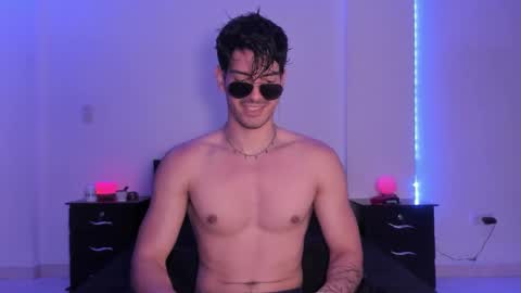 Valentino online show from January 2025 09:19:02 PM