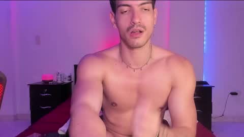 Valentino online show from February 2025 12:16:01 AM