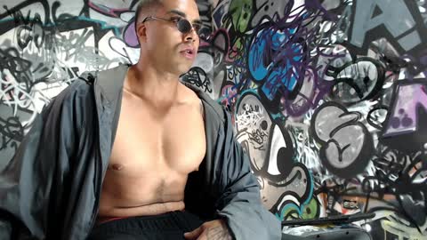 Justin online show from January 2025 09:41:02 PM