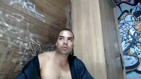 Justin online show from November 2025 01:06:02 AM