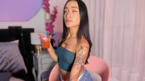 Snapshot of bby_izzy chatting on June 2026 12:07:02 PM Bby online show from June 2026 12:07:02 PM