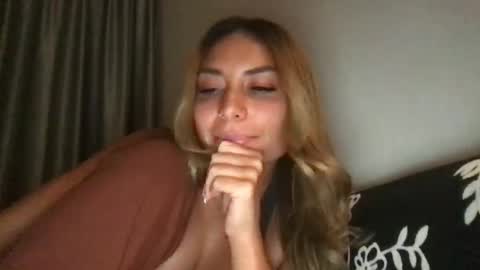 bbypiamia online show from May 2026 02:14:01 PM