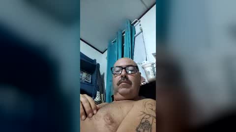 Snapshot of bdeano71 chatting on July 2026 02:40:02 AM bdeano71 online show from July 2026 02:40:02 AM