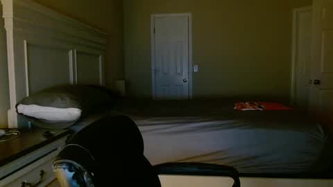 bdon1977 online show from October 2025 02:10:01 AM