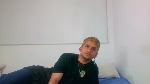 Sara  Juan online show from December 2024 12:57:02 AM