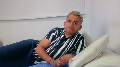 Sara  Juan online show from December 2024 11:06:02 PM