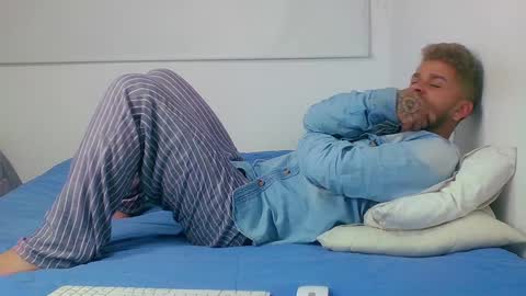 Sara  Juan online show from December 2024 01:56:01 AM