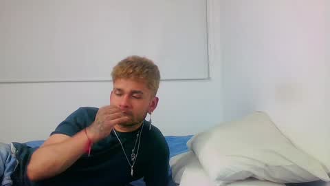 Sara  Juan online show from December 2024 12:54:01 AM