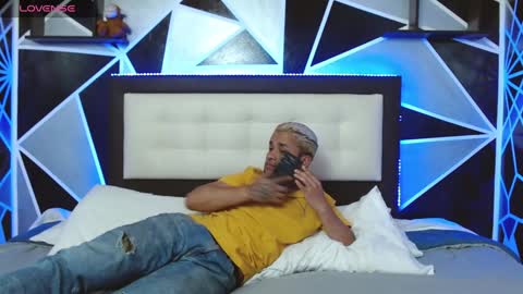 Sara  Juan online show from January 2025 02:11:01 AM