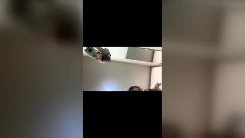 Sara  Juan online show from November 2025 06:54:01 PM