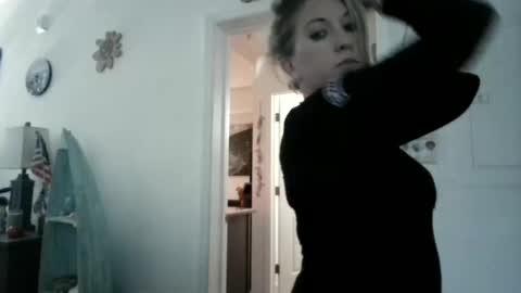 Emma online show from November 2025 09:33:02 AM