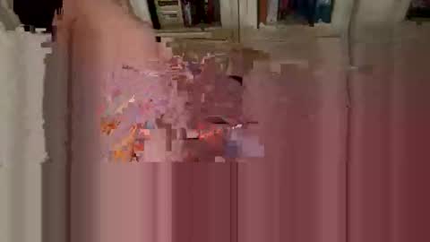 Snapshot of beachguy469 chatting on November 2025 03:01:02 PM BeachGuy online show from November 2025 03:01:02 PM