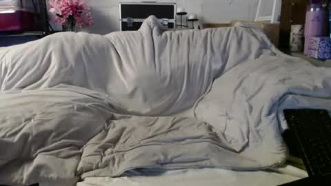 BeachyMILF online show from June 2026 04:53:01 PM