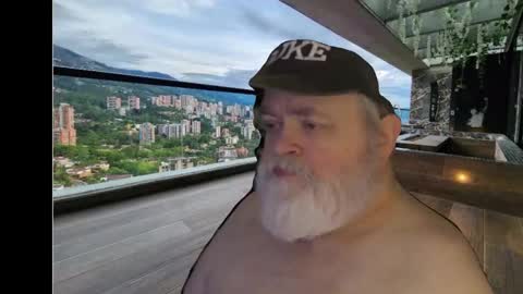 Dookie online show from December 2024 09:11:01 PM