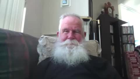 beardbushy online show from February 2026 06:33:02 PM