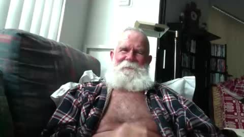 beardbushy online show from April 2026 02:21:01 PM