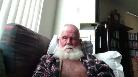 beardbushy online show from May 2026 03:40:02 PM
