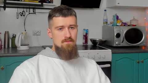 Zeus online show from October 2025 12:20:02 AM