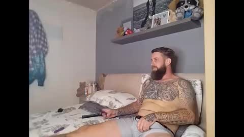 Snapshot of beardedtattedguy chatting on September 2025 08:27:01 AM beardedtattedguy online show from September 2025 08:27:01 AM