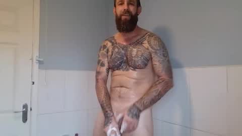 Snapshot of beardedtattedguy chatting on October 2025 04:26:01 PM beardedtattedguy online show from October 2025 04:26:01 PM