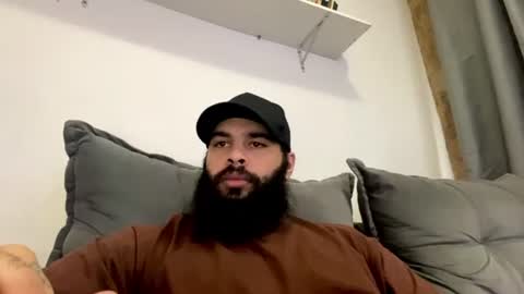 Snapshot of beardmax chatting on June 2026 12:52:01 PM Min online show from June 2026 12:52:01 PM