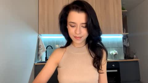 Katie online show from November 2025 06:24:01 AM