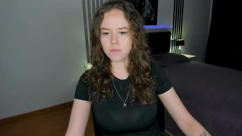Snapshot of beatricewild chatting on May 2026 10:09:02 AM BeatriceWild online show from May 2026 10:09:02 AM