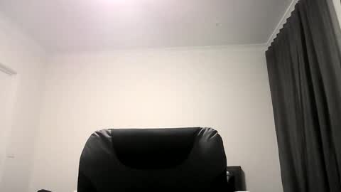 Snapshot of beatsboy87 chatting on January 2025 03:40:02 PM beatsboy87 online show from January 2025 03:40:02 PM