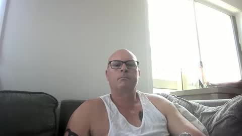 Snapshot of beatsboy87 chatting on February 2025 03:43:02 AM beatsboy87 online show from February 2025 03:43:02 AM