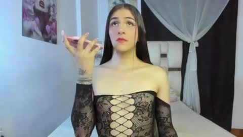 Snapshot of beautiful_doll888 chatting on June 2026 02:27:02 AM Valeria online show from June 2026 02:27:02 AM