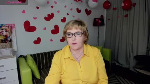 Snapshot of beautiful_lina7 chatting on February 2025 07:06:02 PM your Lana online show from February 2025 07:06:02 PM