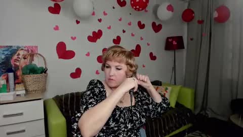 Snapshot of beautiful_lina7 chatting on February 2025 08:00:02 AM your Lana online show from February 2025 08:00:02 AM