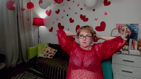 Snapshot of beautiful_lina7 chatting on February 2025 01:36:01 AM your Lana online show from February 2025 01:36:01 AM