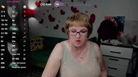 Snapshot of beautiful_lina7 chatting on February 2025 10:03:02 PM your Lana online show from February 2025 10:03:02 PM