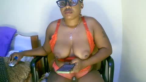 beautifulpeach2 online show from February 2025 04:51:02 AM