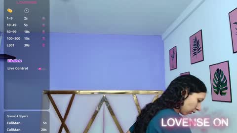 Snapshot of beautifulskinny18 chatting on December 2024 07:57:01 PM Shalom online show from December 2024 07:57:01 PM