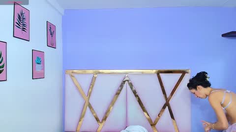 Snapshot of beautifulskinny18 chatting on January 2025 07:53:01 PM Shalom online show from January 2025 07:53:01 PM