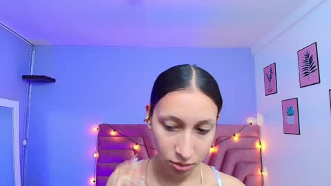 Snapshot of beautifulskinny18 chatting on February 2025 07:49:01 PM Shalom online show from February 2025 07:49:01 PM