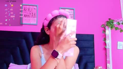 Snapshot of beautifulskinny18 chatting on September 2025 07:41:02 PM Shalom online show from September 2025 07:41:02 PM