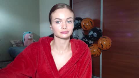 Snapshot of beauty_fruity chatting on November 2025 11:10:01 AM Maria online show from November 2025 11:10:01 AM